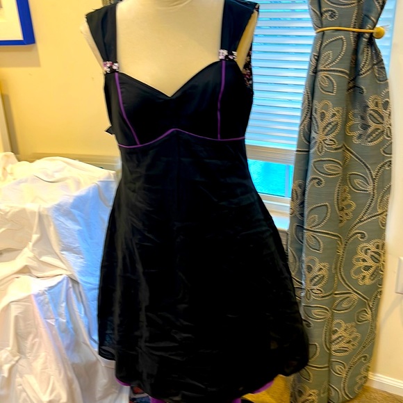 WHITE HOUSE BLACK MARKET DRESS,GREAT SUMMER OR FALL DRESS, LIKE NEW, MIDI LENGTH - Picture 9 of 10